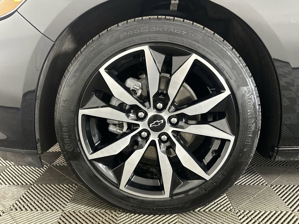 Used 2022 Chevrolet Malibu RS image 33