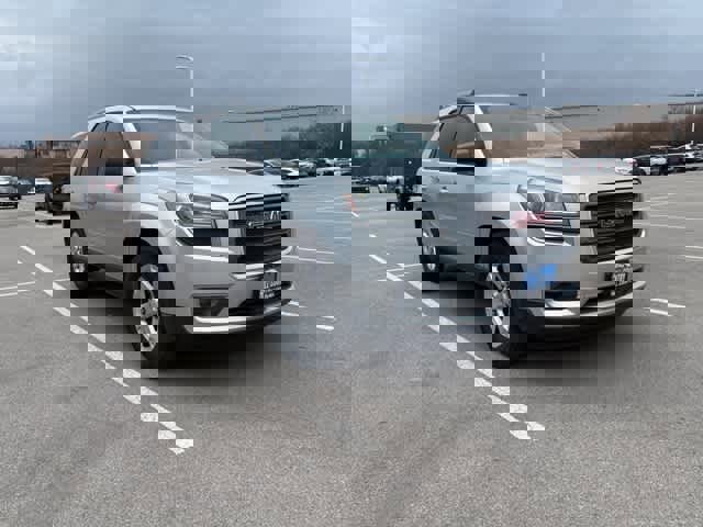 Used 2014 GMC Acadia SLE image 7