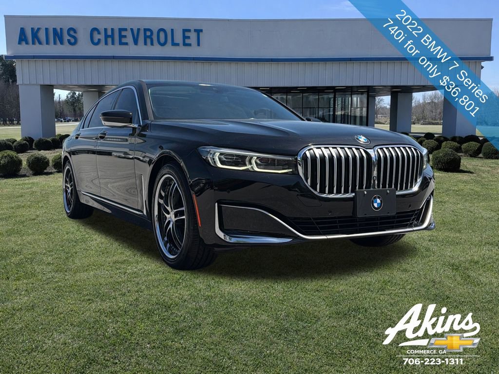 Used 2022 BMW 740i w/ Premium Package RWD image 4