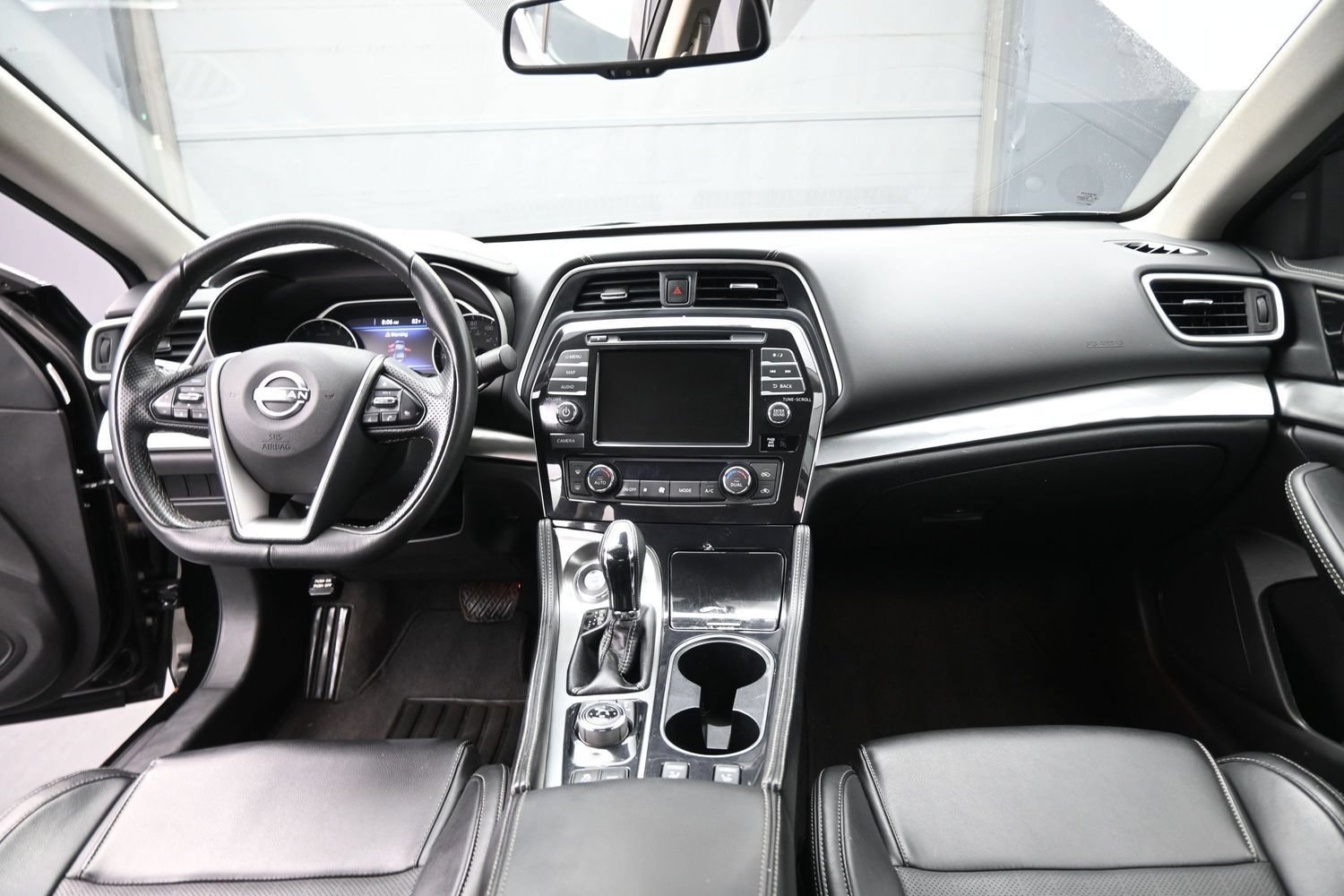 Used 2023 Nissan Maxima SV w/ Floor Mat Group FWD image 24