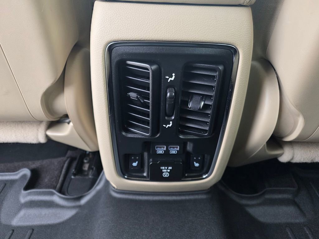 Used 2017 Jeep Grand Cherokee Limited w/ Trailer Tow Group IV image 29