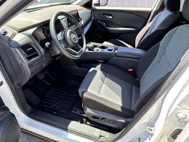 Used 2023 Nissan Rogue SV AWD/4WD image 12
