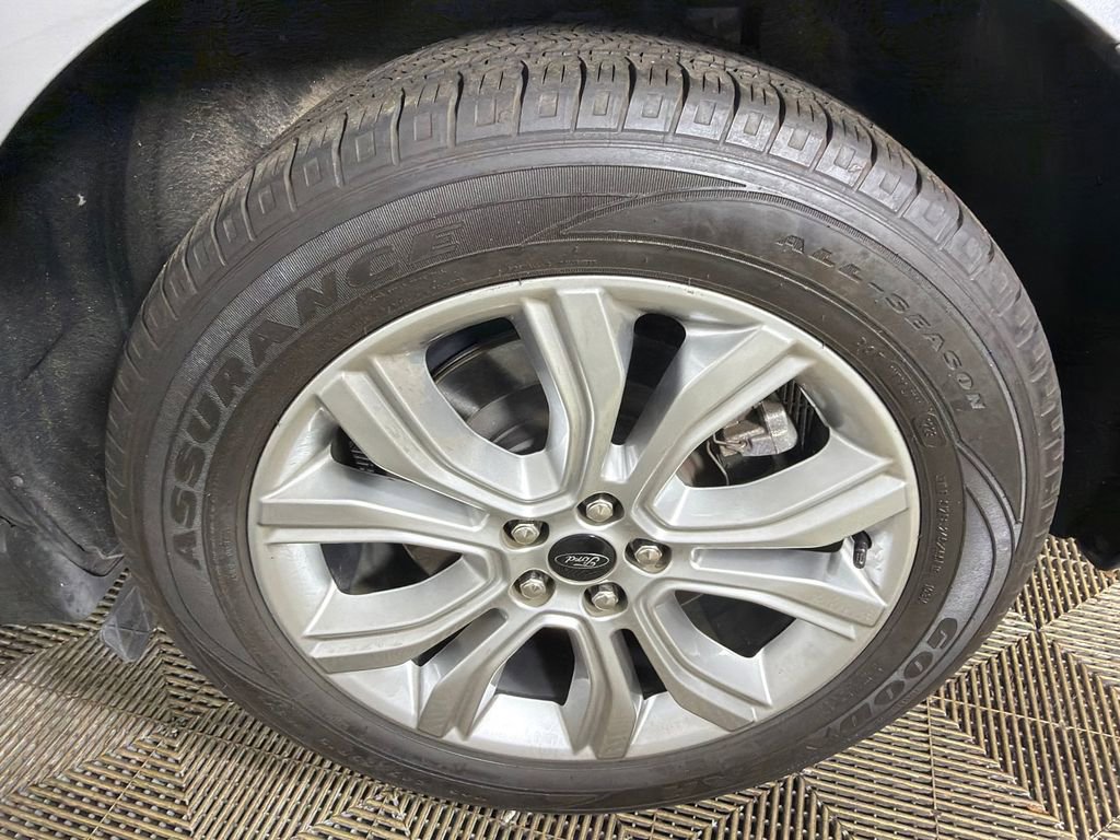 Used 2023 Ford Edge Titanium AWD/4WD image 20