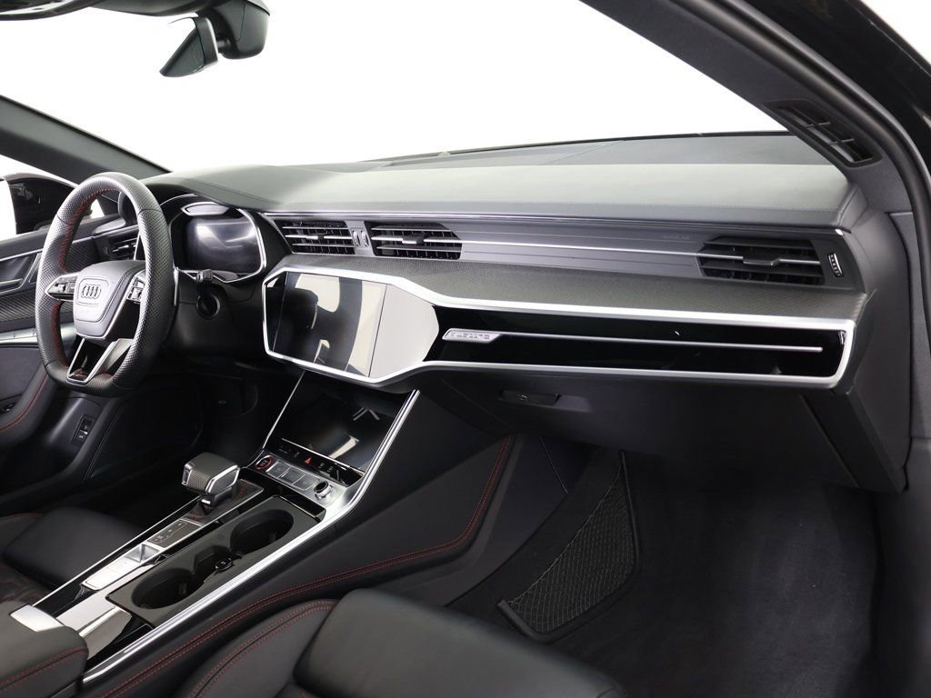 Used 2025 Audi RS 6 performance image 31