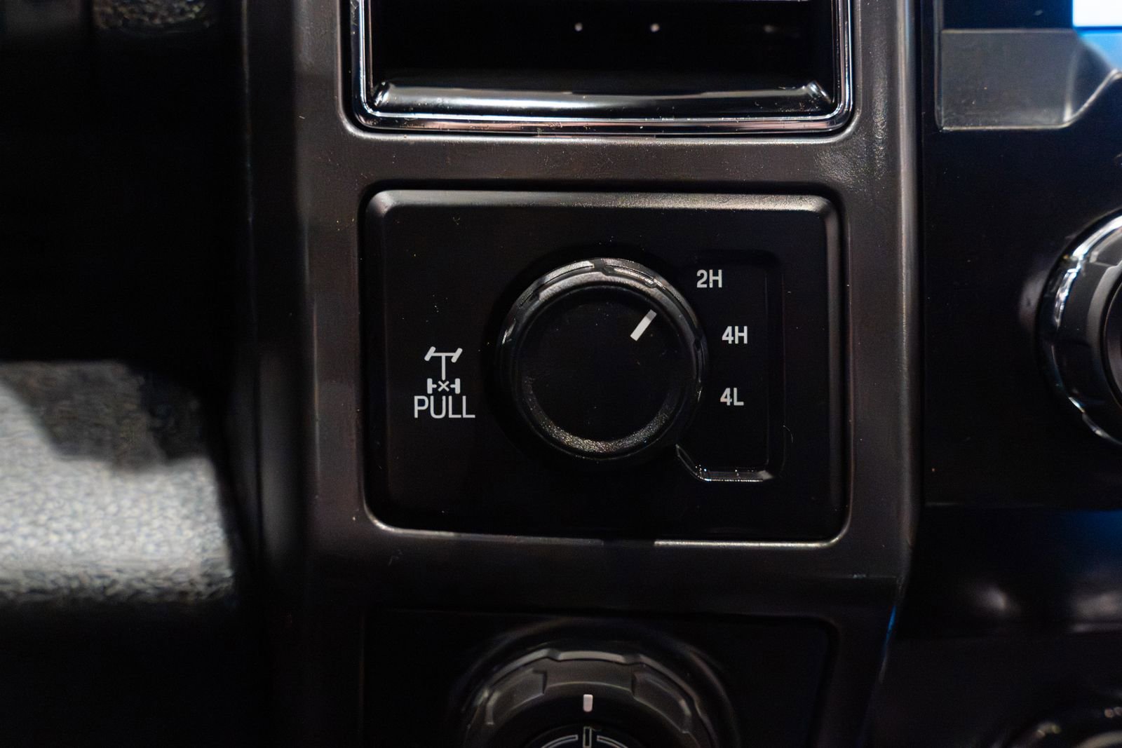 Used 2019 Ford F150 XLT w/ Equipment Group 302A Luxury image 15