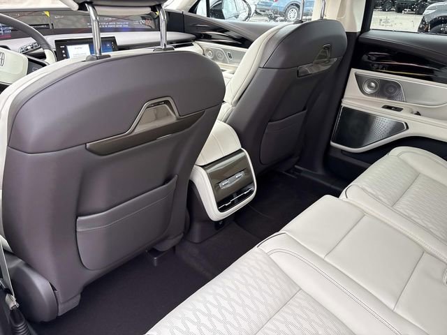 New 2026 Lincoln Nautilus Black Label w/ Jet Appearance Package image 17