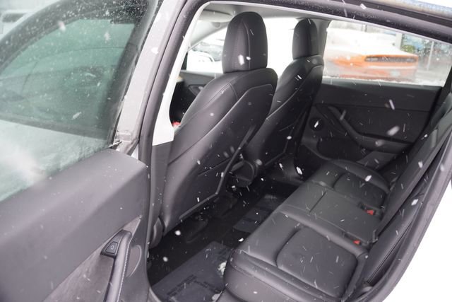 Used 2022 Tesla Model Y Performance image 16