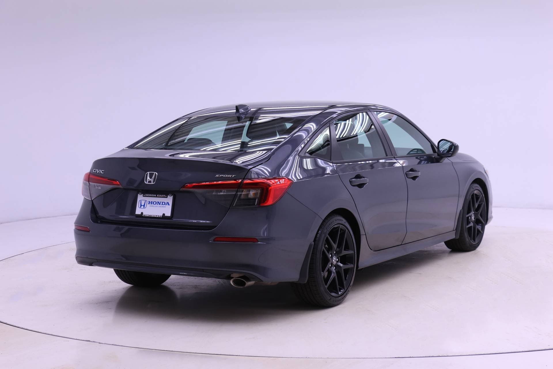 Used 2023 Honda Civic Sport image 2