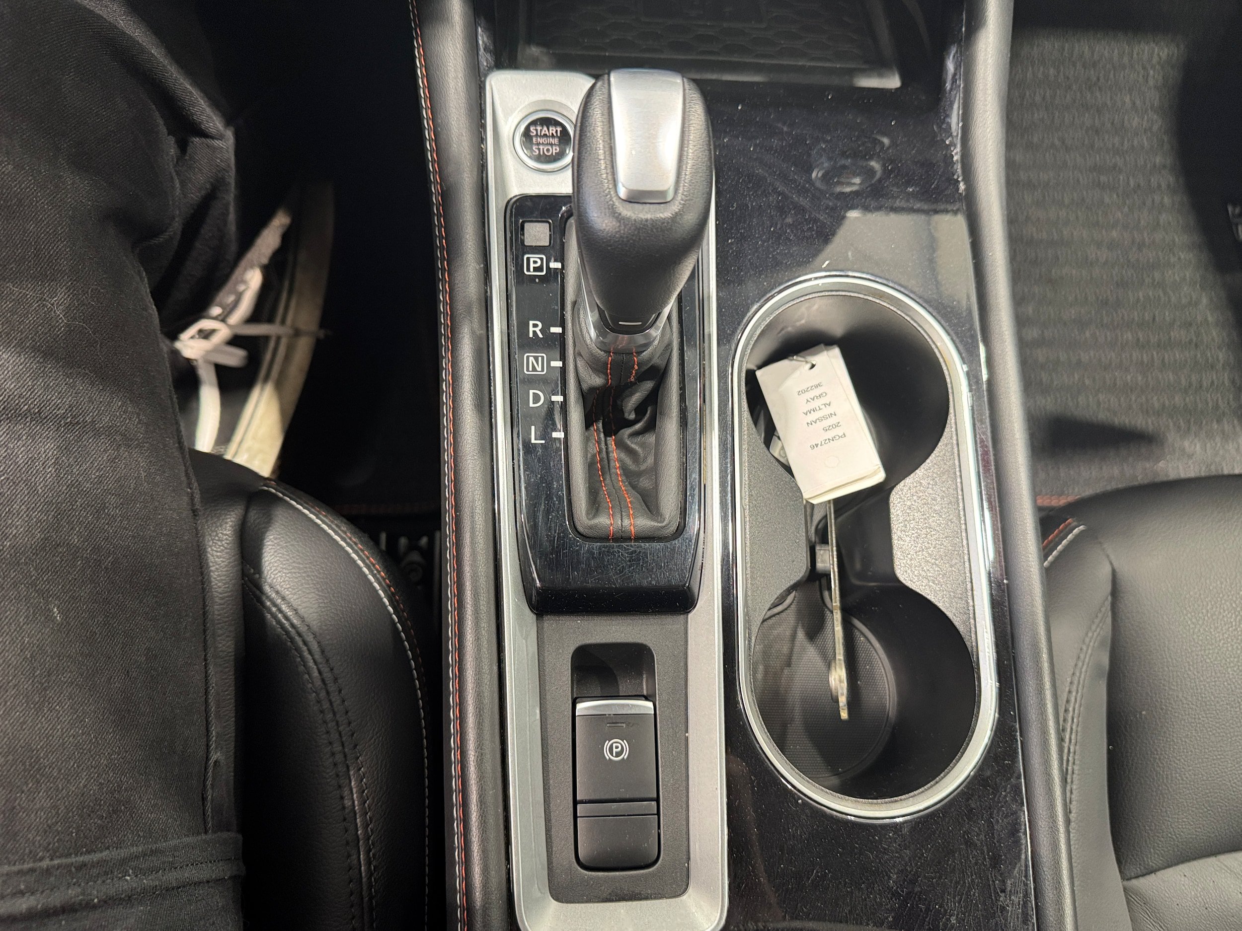 Used 2025 Nissan Altima 2.5 SR AWD/4WD image 21