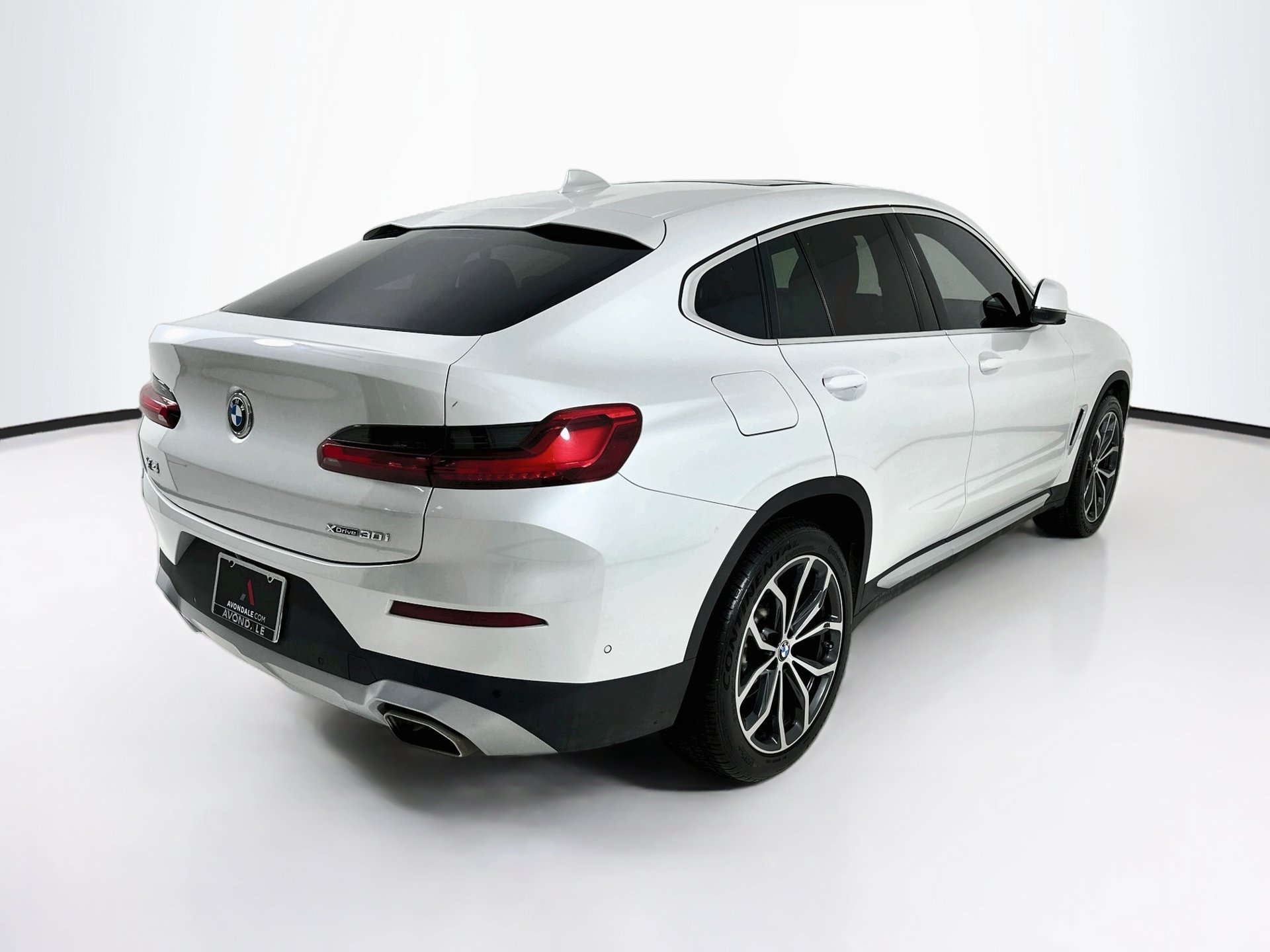 Used 2024 BMW X4 xDrive30i w/ Premium Package AWD/4WD image 8