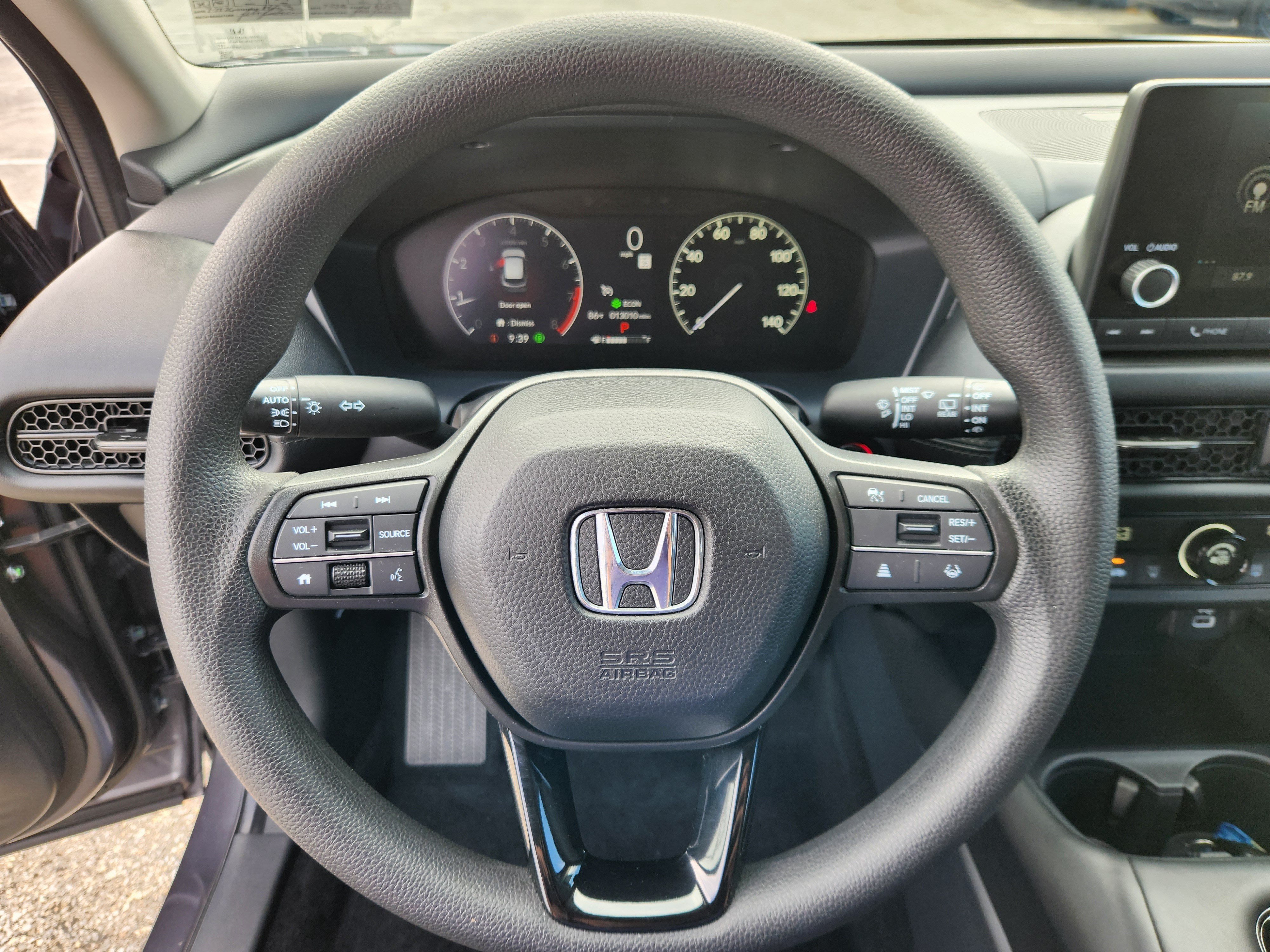 Certified 2025 Honda HR-V LX image 9