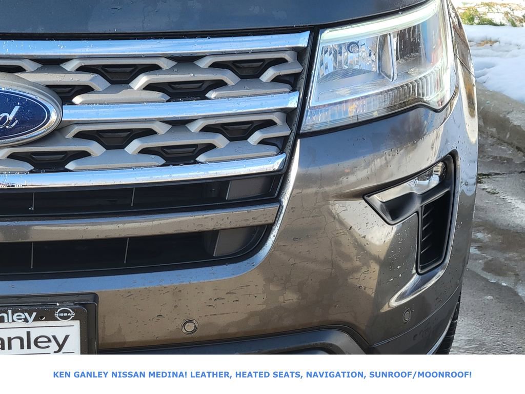 Used 2018 Ford Explorer XLT w/ Equipment Group 202A image 10