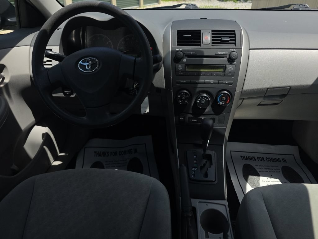 Used 2009 Toyota Corolla LE FWD image 18