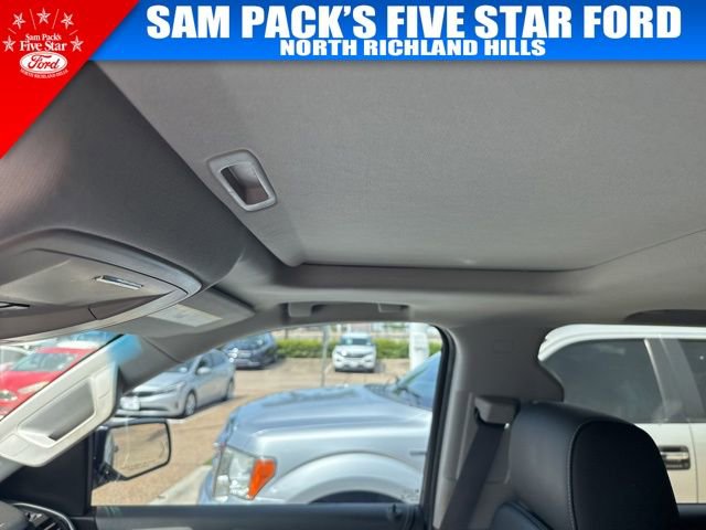 Used 2017 GMC Yukon SLT w/ Open Road Package image 10