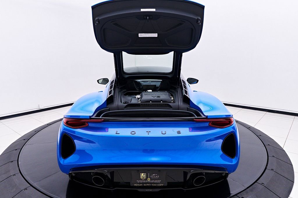 Used 2025 Lotus Emira RWD image 21
