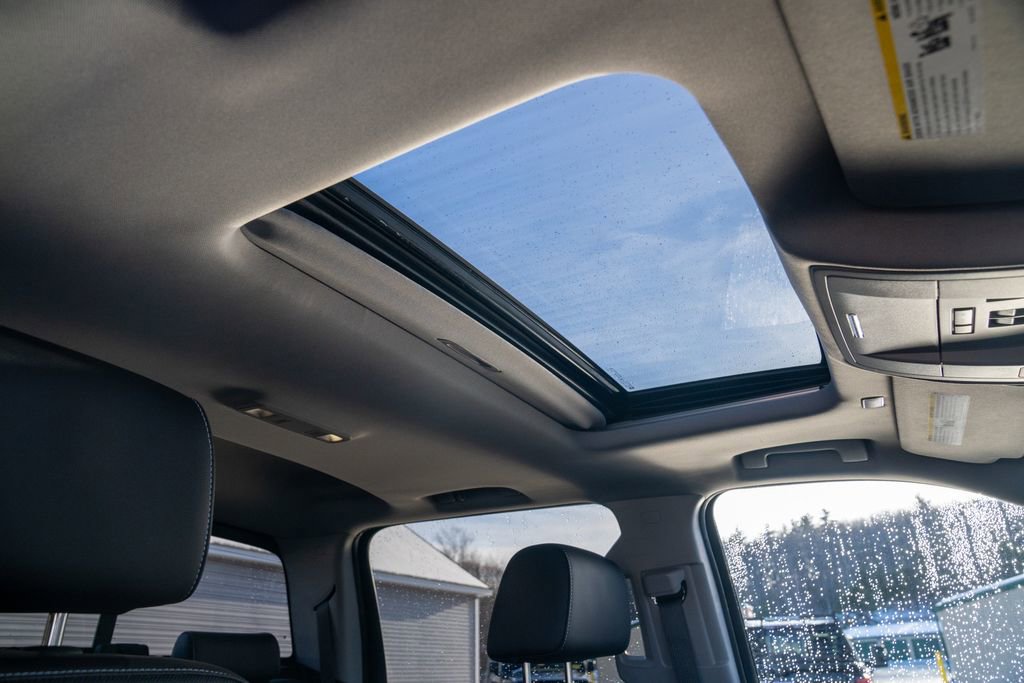 Used 2018 Chevrolet Silverado 1500 LTZ Z71 w/ Centennial Edition image 15