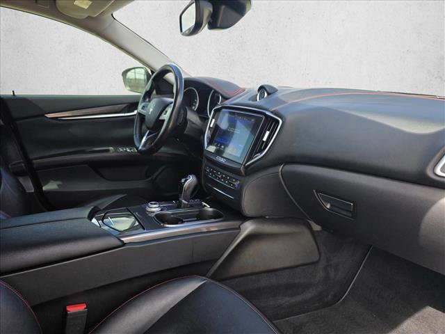 Used 2018 Maserati Ghibli image 11