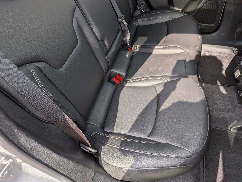 Used 2025 Jeep Compass Limited w/ Sun & Sound Group image 24