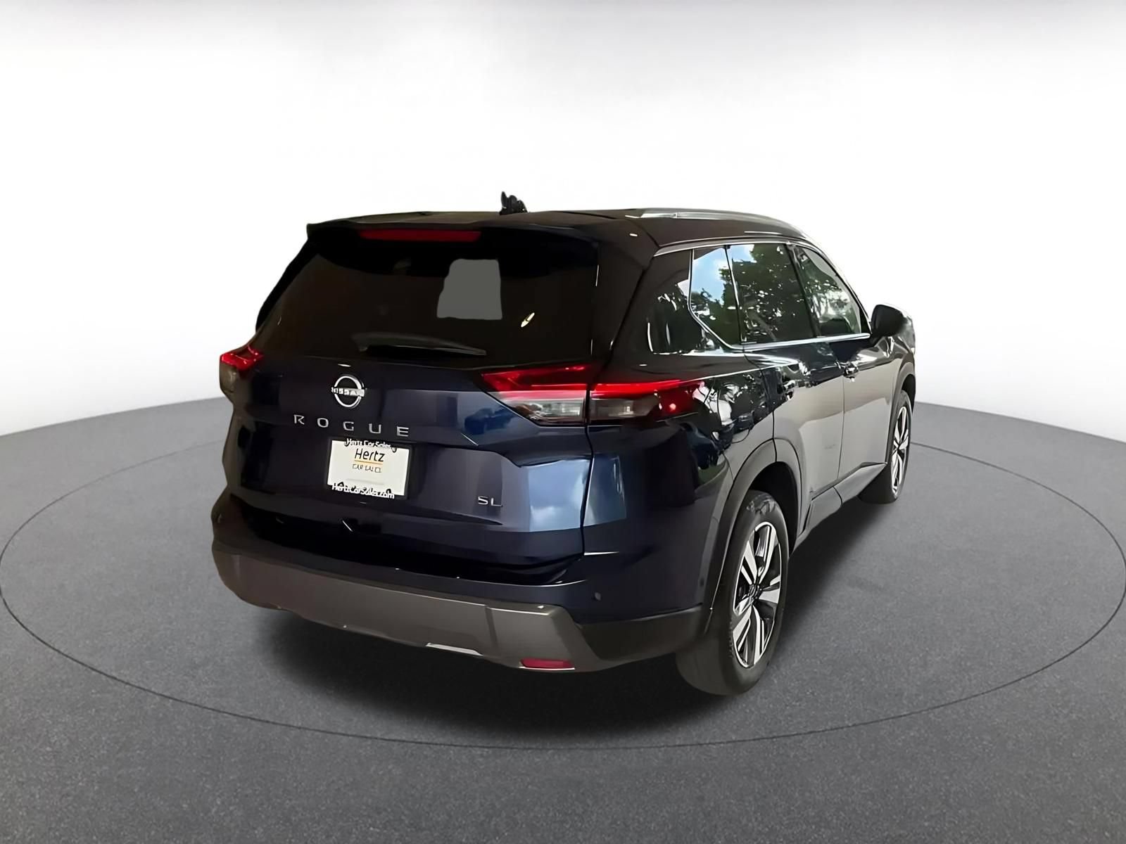 Used 2026 Nissan Rogue SL FWD image 14