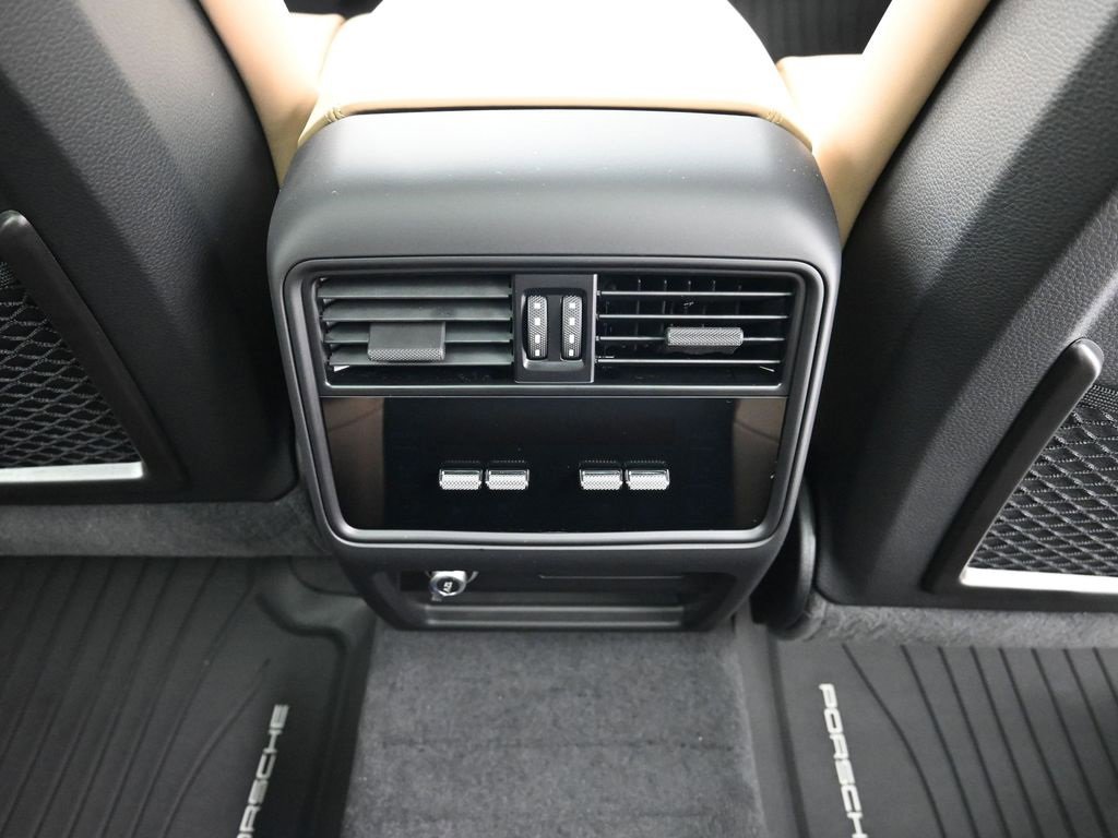 New 2026 Porsche Cayenne E-Hybrid image 8