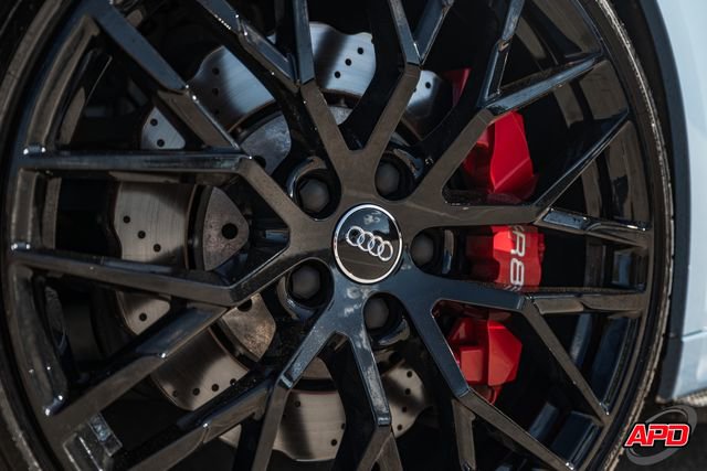 Used 2018 Audi R8 V10 w/ Premium Package image 3