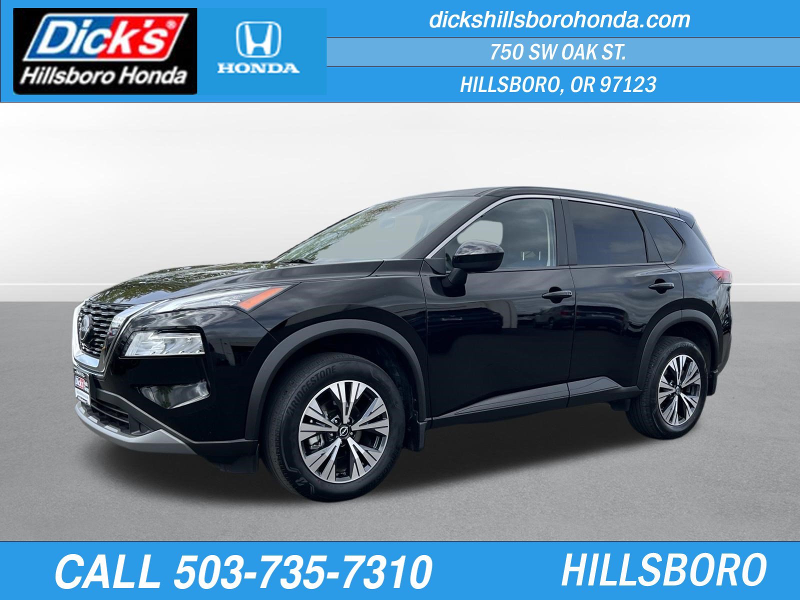 Used 2023 Nissan Rogue SV image 1