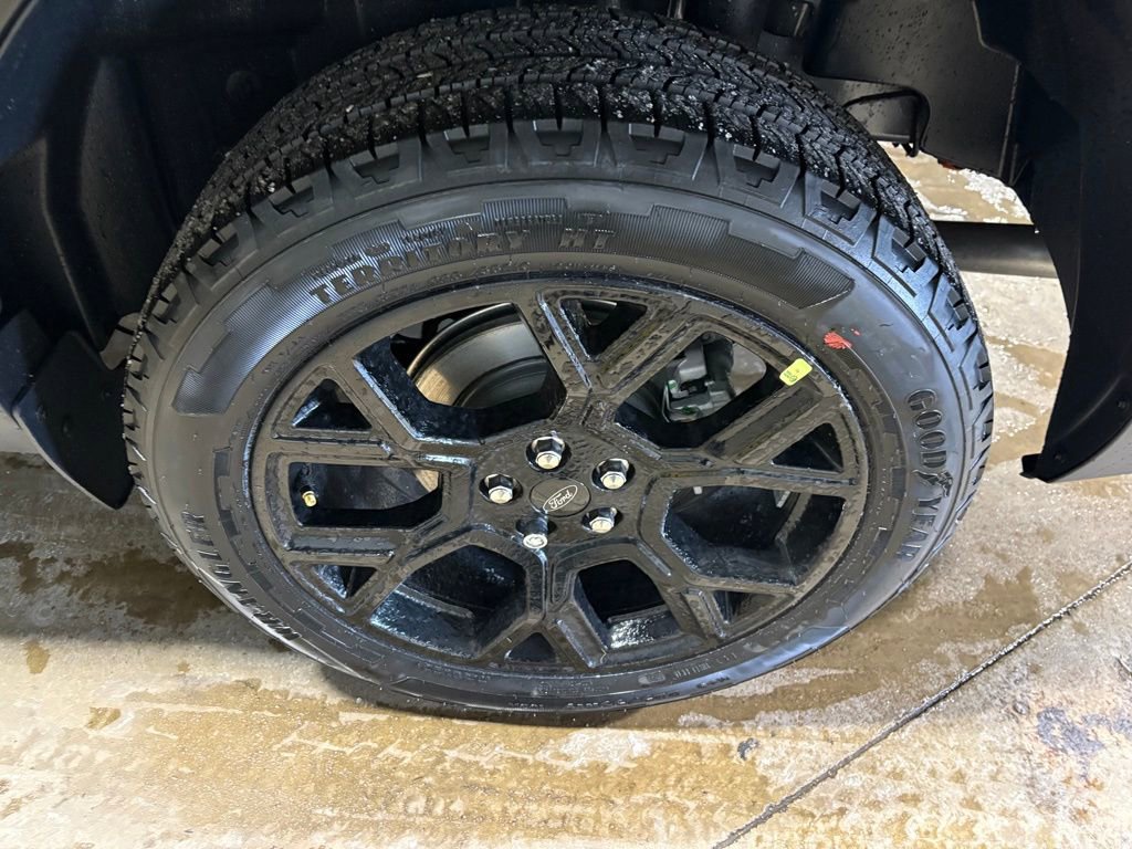 New 2026 Ford Maverick Lariat w/ Black Appearance Package image 26