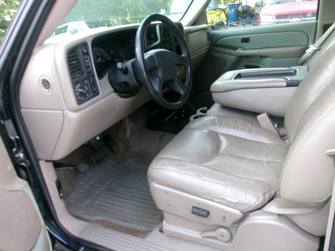 Used 2006 Chevrolet Silverado 1500 LT w/ Light Duty Power Package AWD/4WD image 10