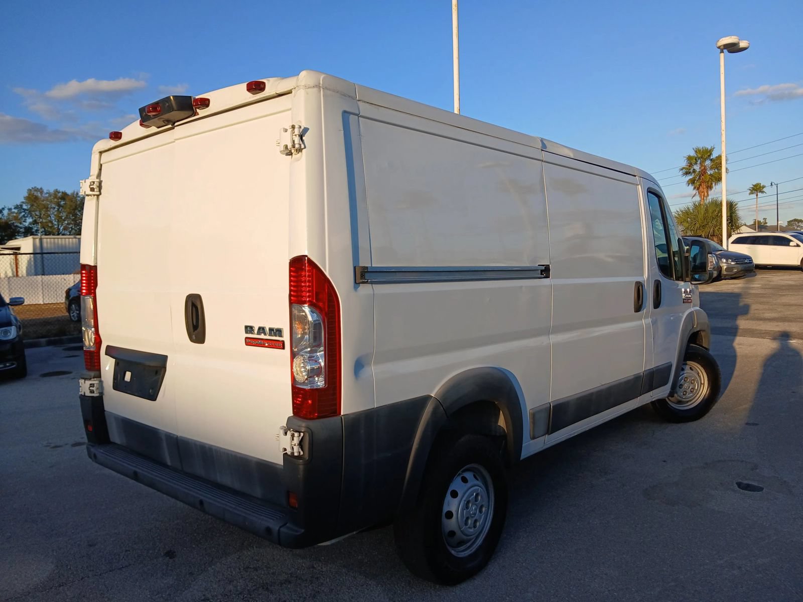 Used 2017 RAM ProMaster 1500 FWD image 9