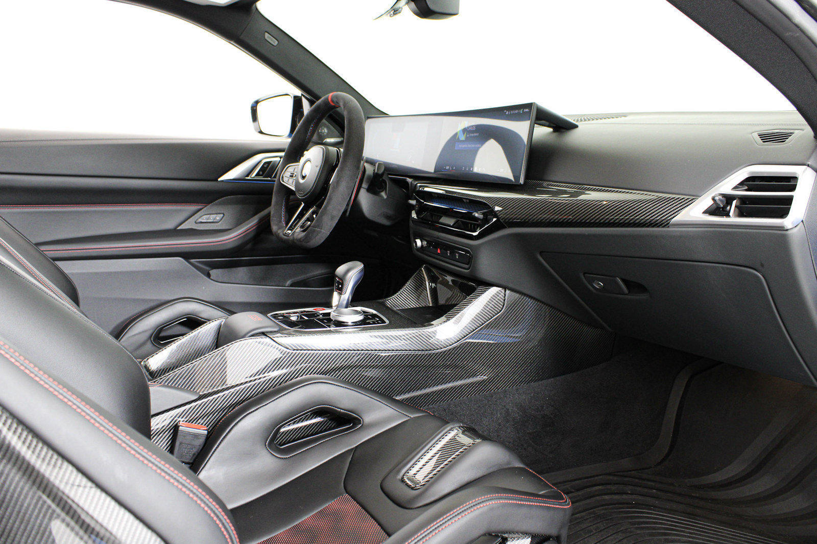 Used 2025 BMW M4 CS AWD/4WD image 2