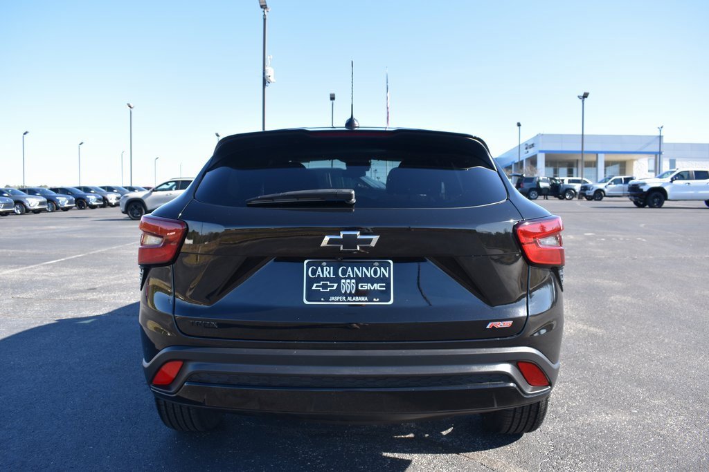 Certified 2024 Chevrolet Trax RS w/ Driver Confidence Package image 6