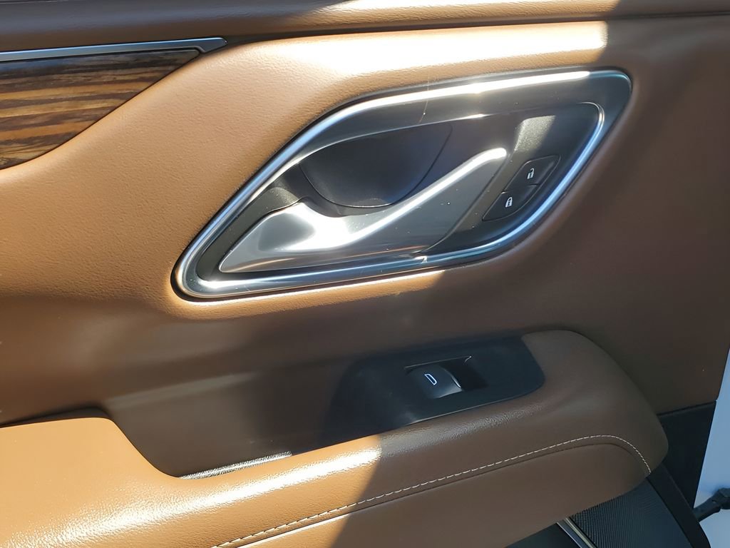 Used 2021 Chevrolet Suburban High Country image 48