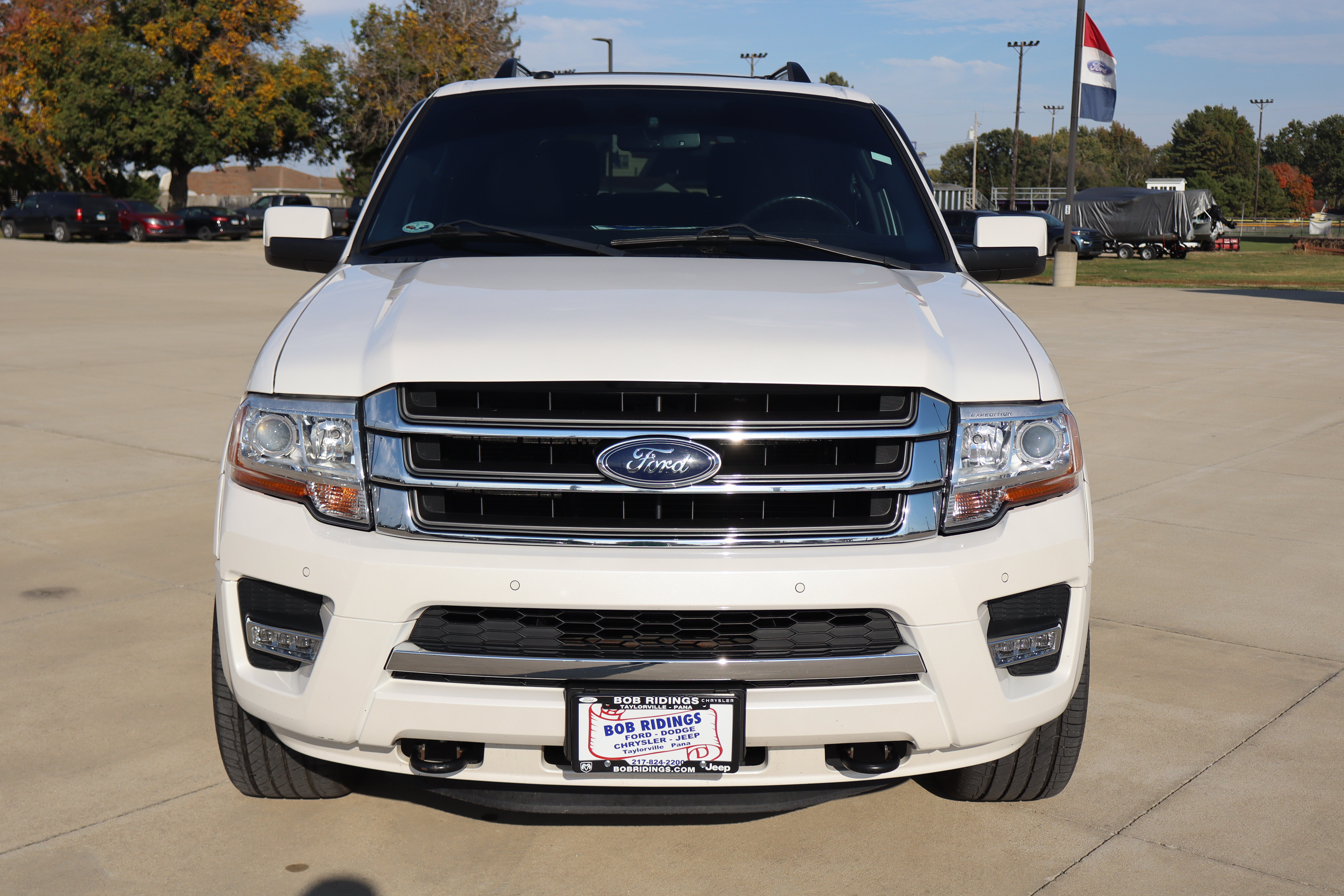 Certified 2017 Ford Expedition Limited w/ Equipment Group 301A AWD/4WD image 3