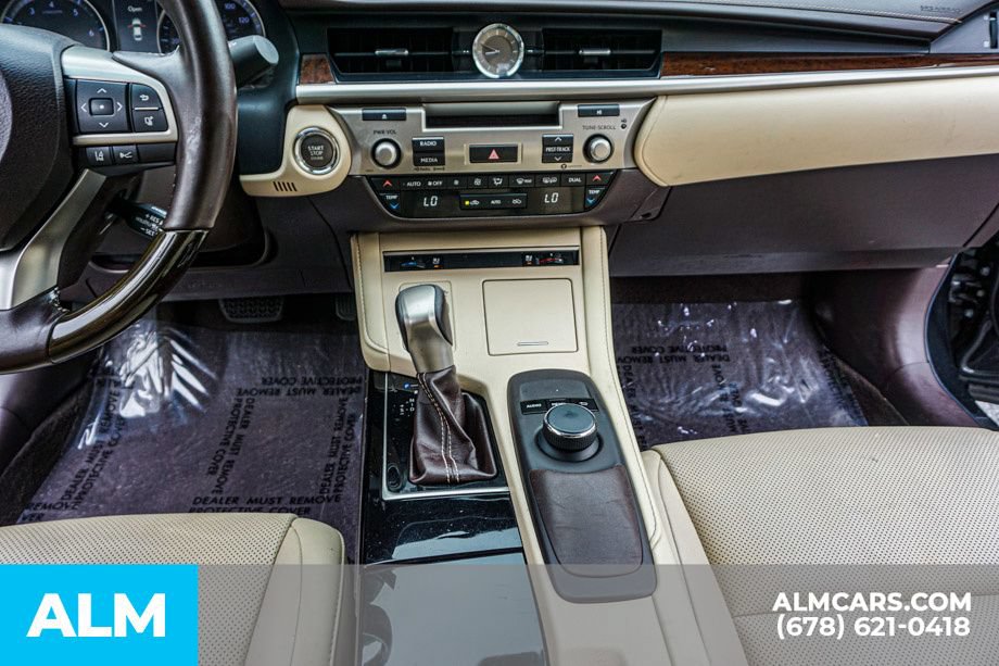 Used 2017 Lexus ES 350 w/ Premium Package FWD image 41