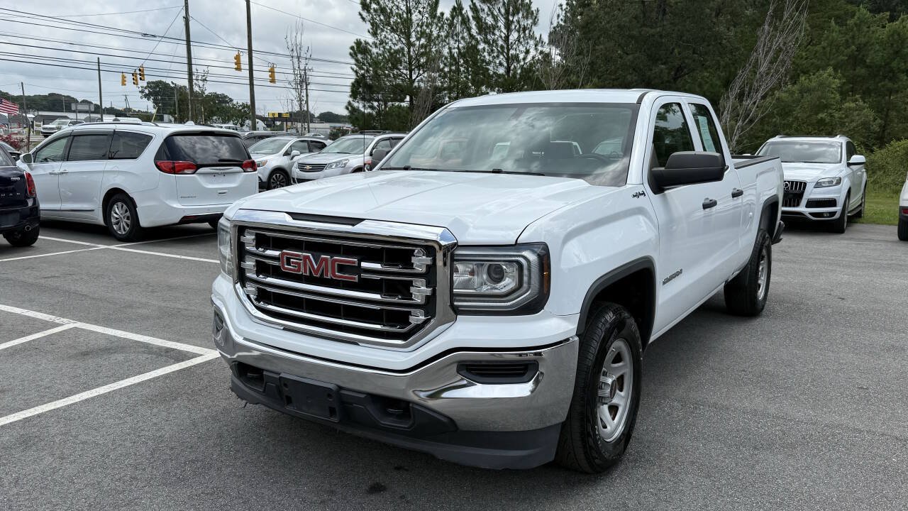 Used 2014 GMC Sierra 1500 SLT w/ SLT Preferred Package AWD/4WD image 3