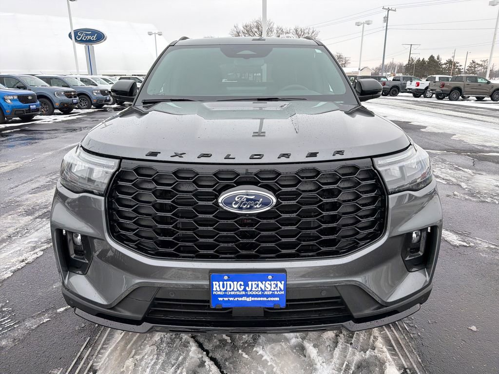 New 2026 Ford Explorer ST-Line w/ ST-Line Street Pack image 8