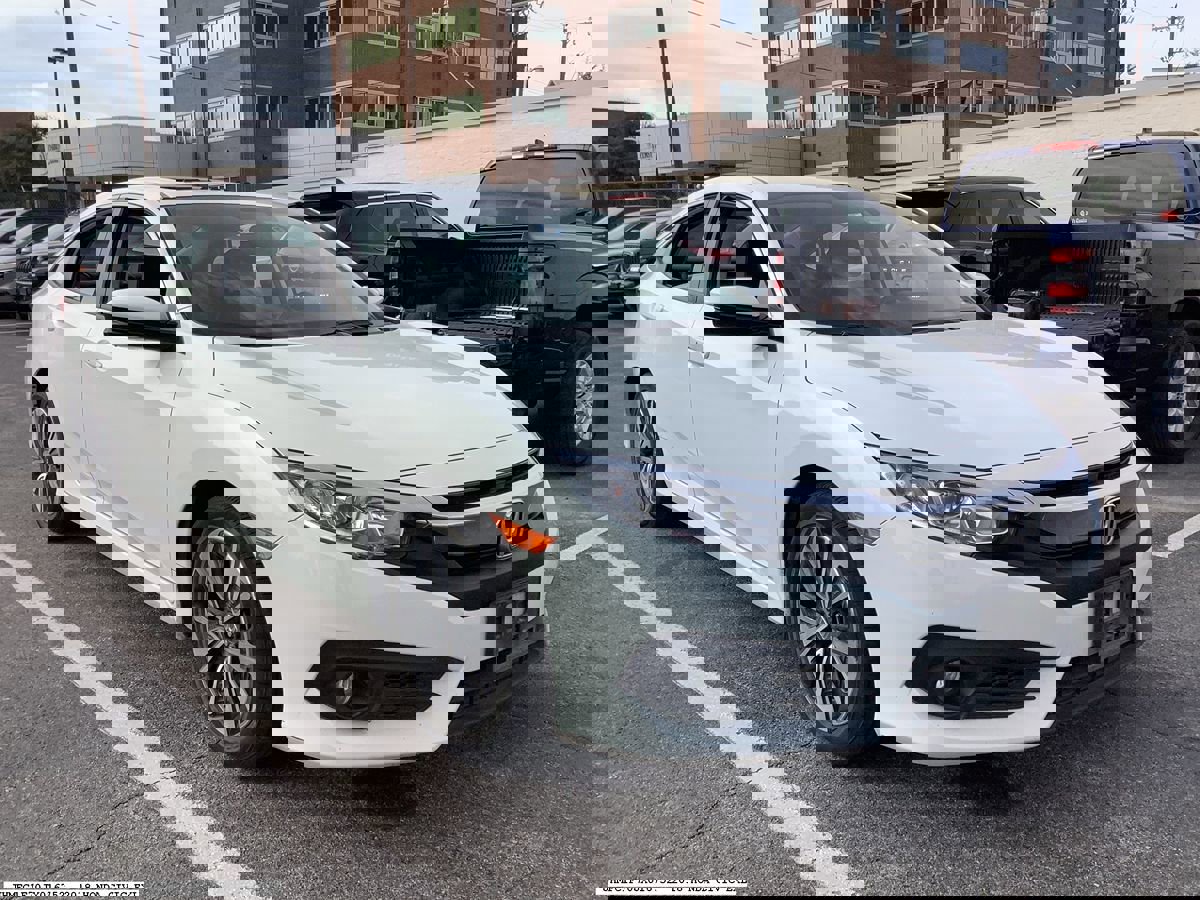 Used 2018 Honda Civic EX-L image 4