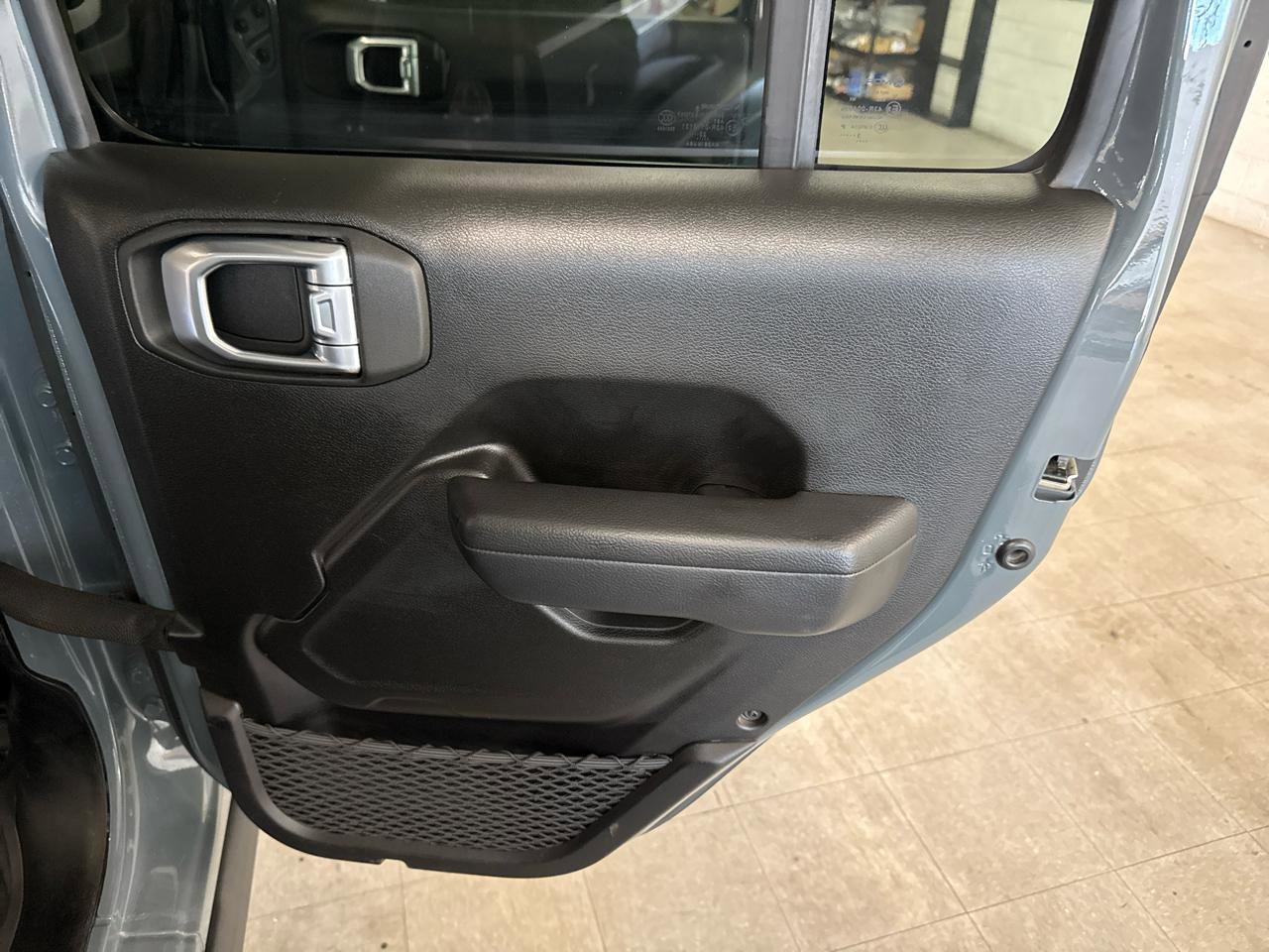 Used 2024 Jeep Wrangler Unlimited image 56