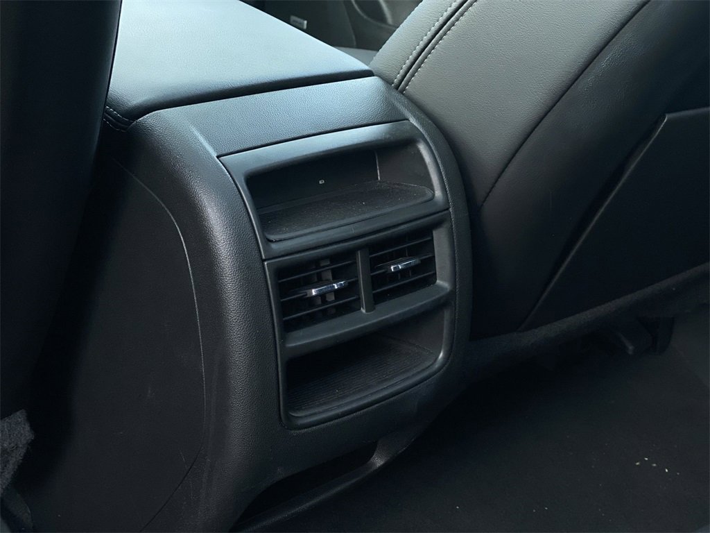 Certified 2025 Cadillac XT5 Premium Luxury image 27