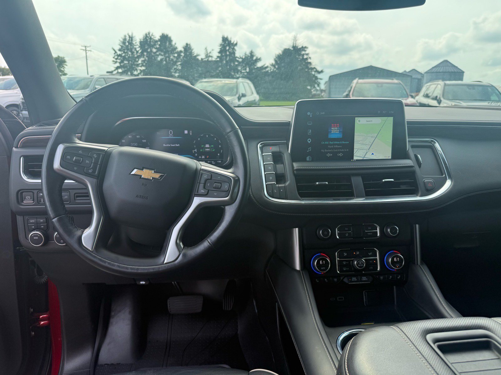 Used 2022 Chevrolet Tahoe Premier AWD/4WD image 14