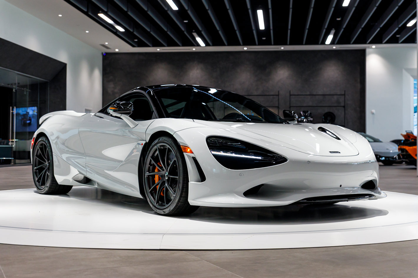 Used 2027 McLaren 750S RWD image 64