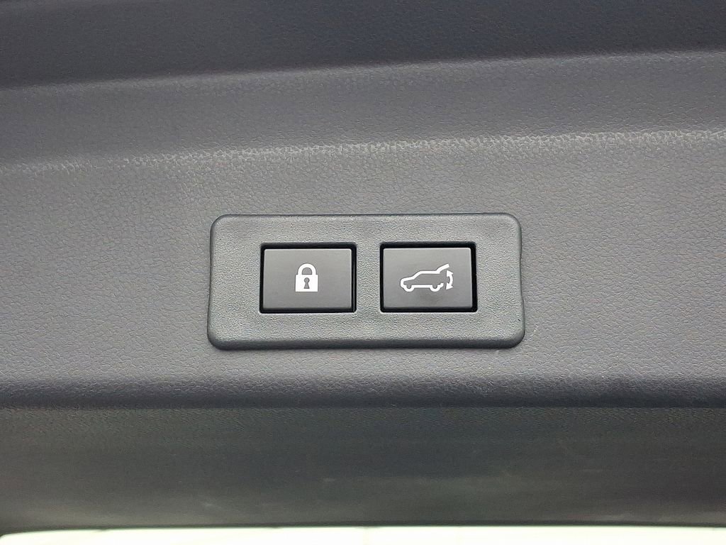 Used 2024 Subaru Ascent Limited image 32