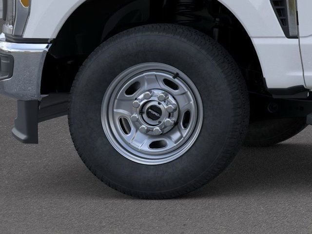 New 2026 Ford F250 XL w/ XL Chrome Package image 22