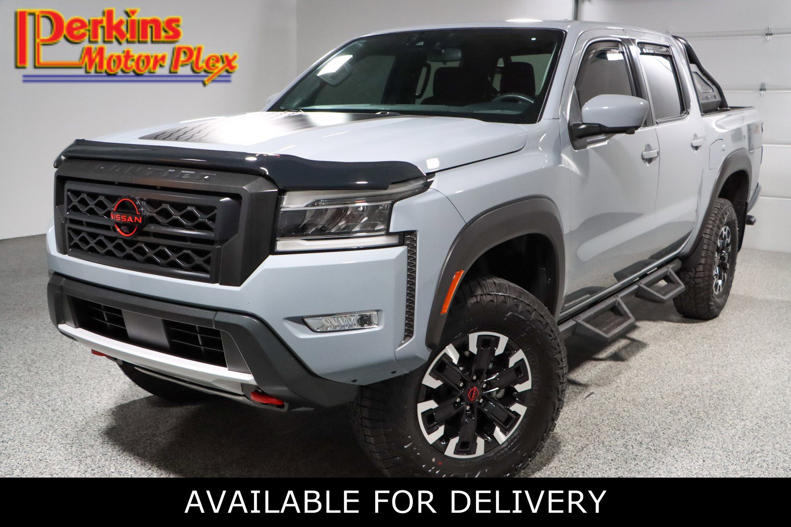 Used 2023 Nissan Frontier PRO-4X w/ Pro Convenience Package image 1