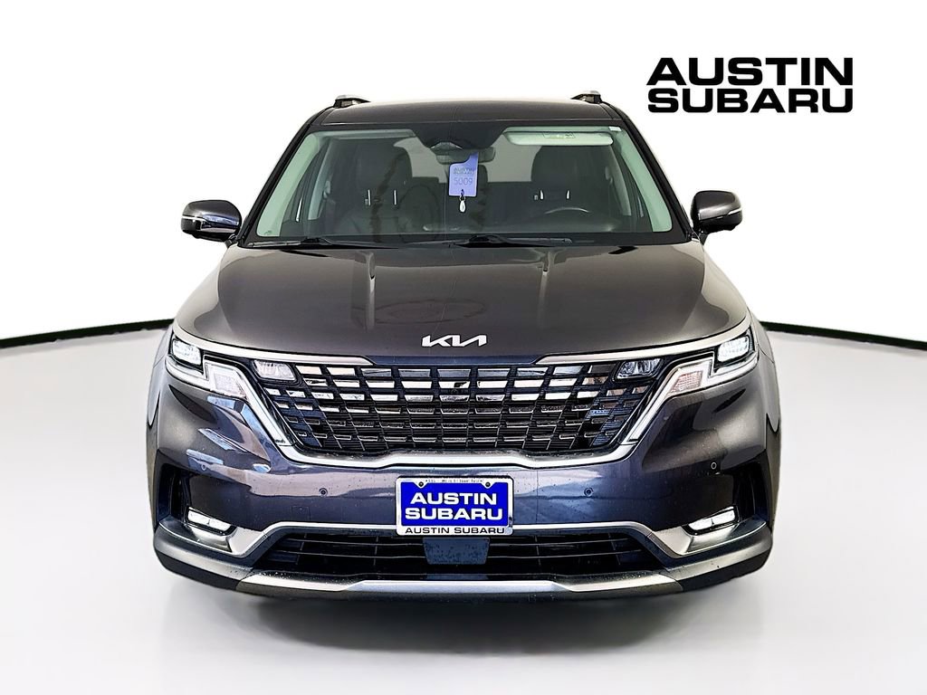 Used 2023 Kia Carnival SX image 2