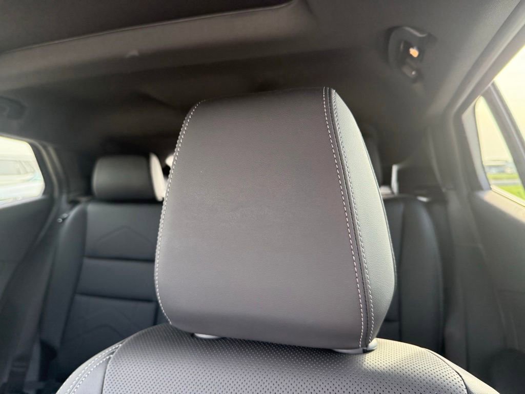 Used 2025 BMW X2 xDrive28i image 29