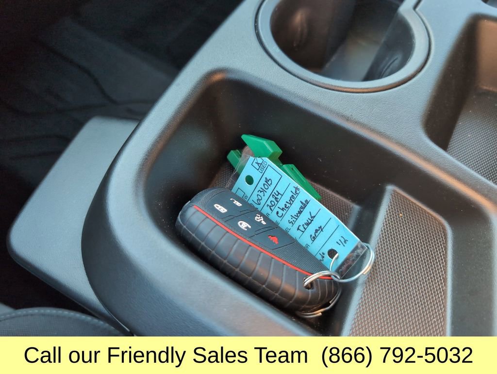 Used 2024 Chevrolet Silverado 1500 LT image 30