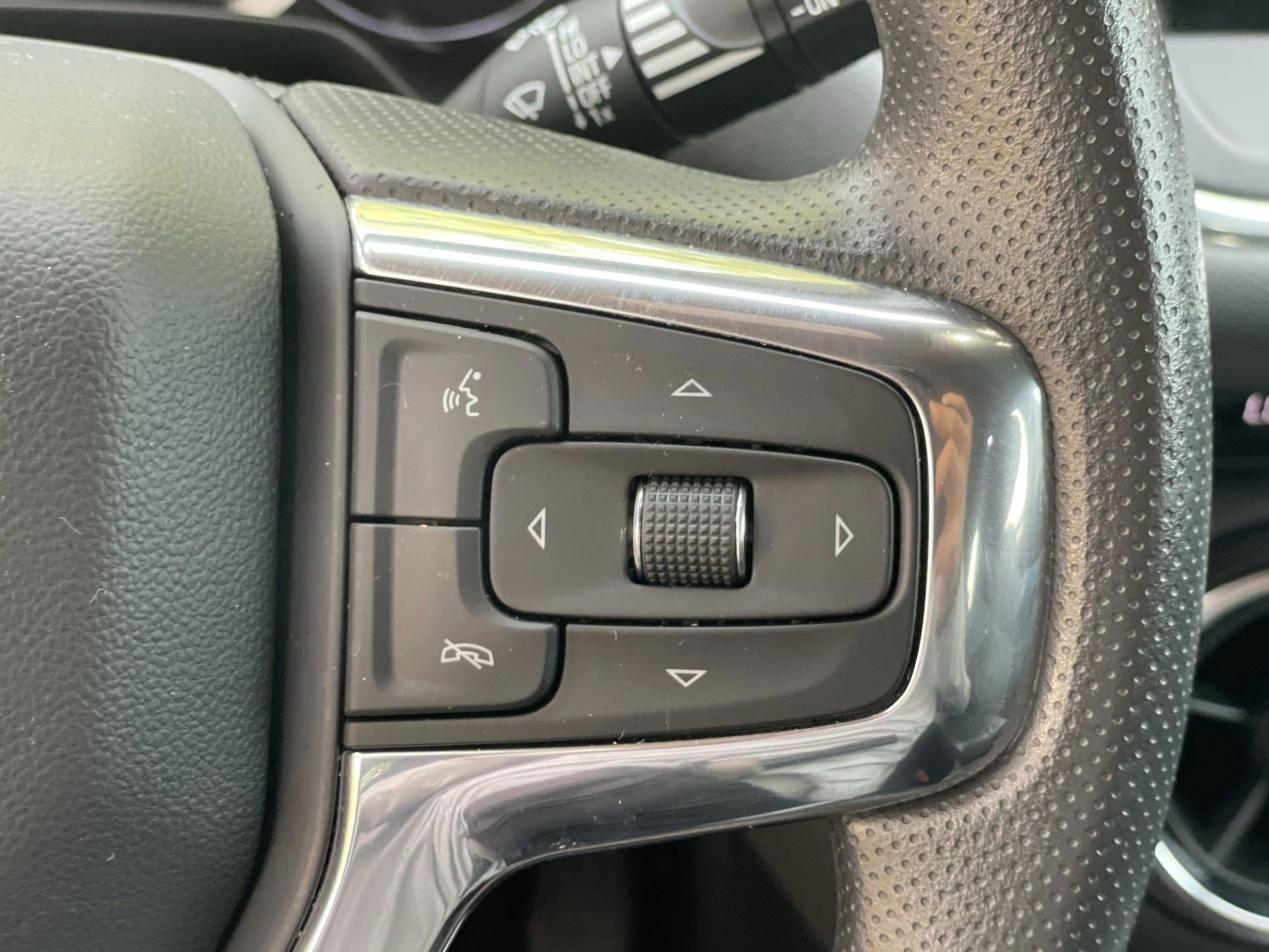 Used 2023 Chevrolet Blazer LT image 26