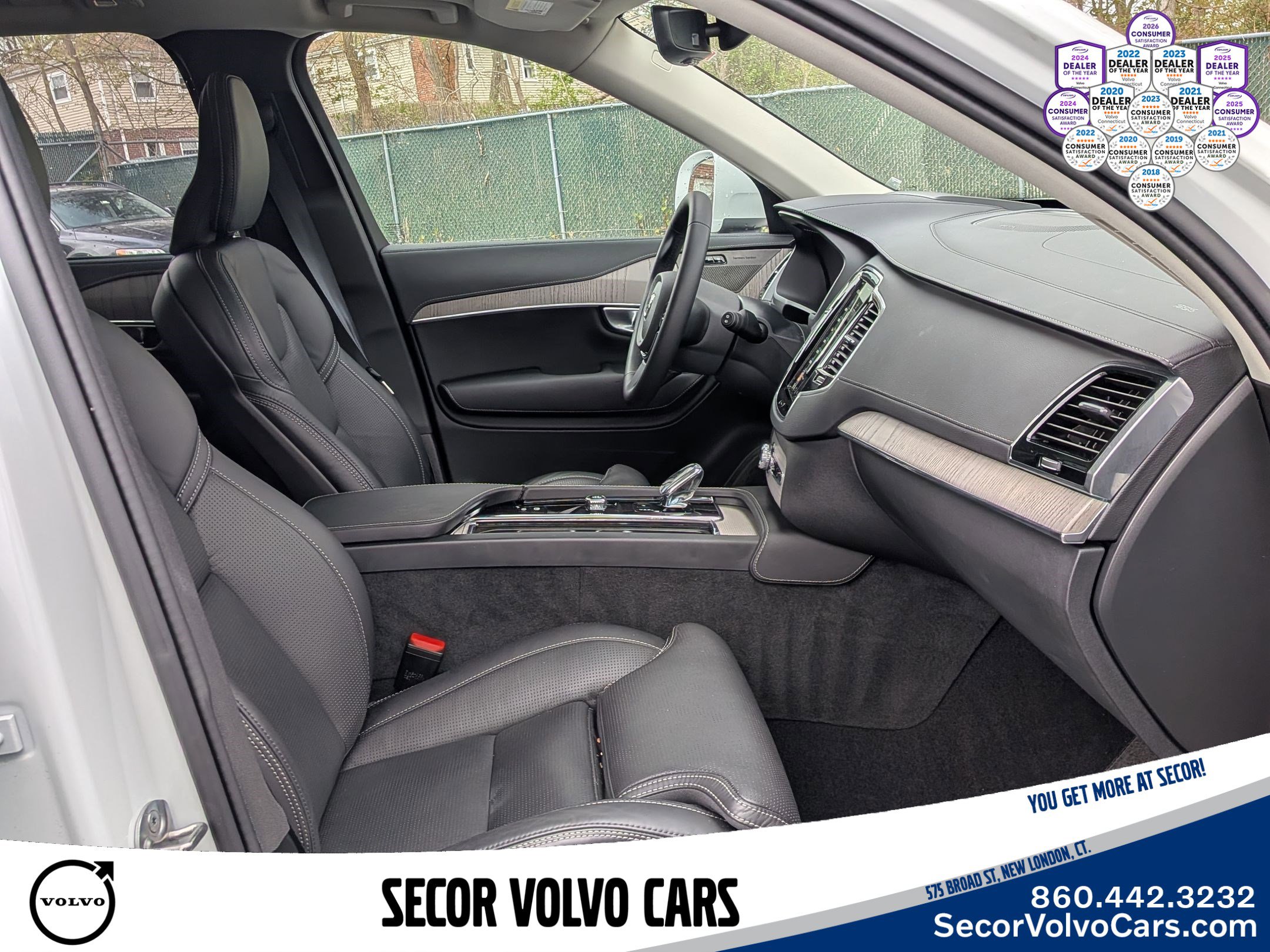 Used 2024 Volvo XC90 T8 Ultimate image 26