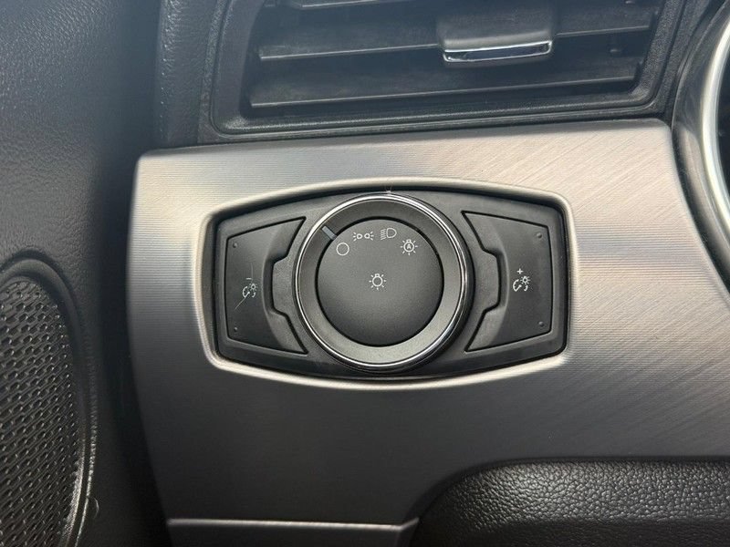 Used 2022 Ford Mustang Premium RWD image 29